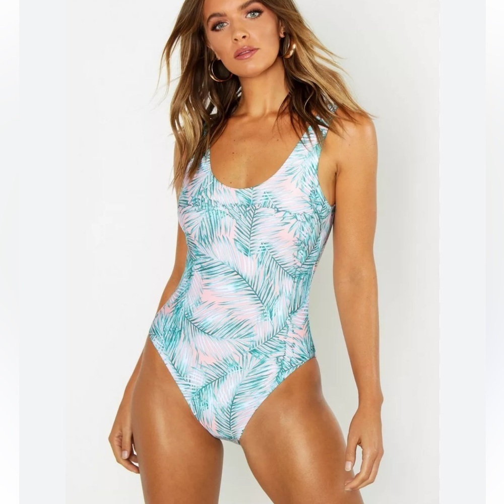 BOOHOO One Piece Swimsuit Tropical Vibes size8